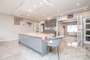 Photo 21- click for photo gallery